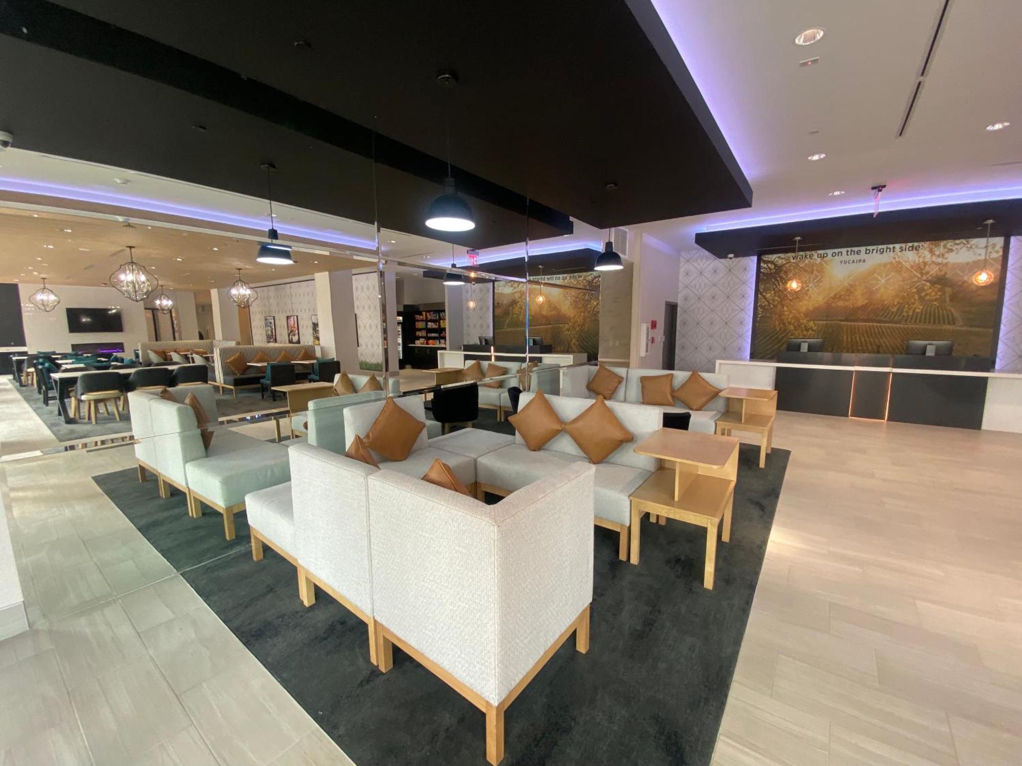 La Quinta Inn & Suites By Wyndham Yucaipa Bagian luar foto