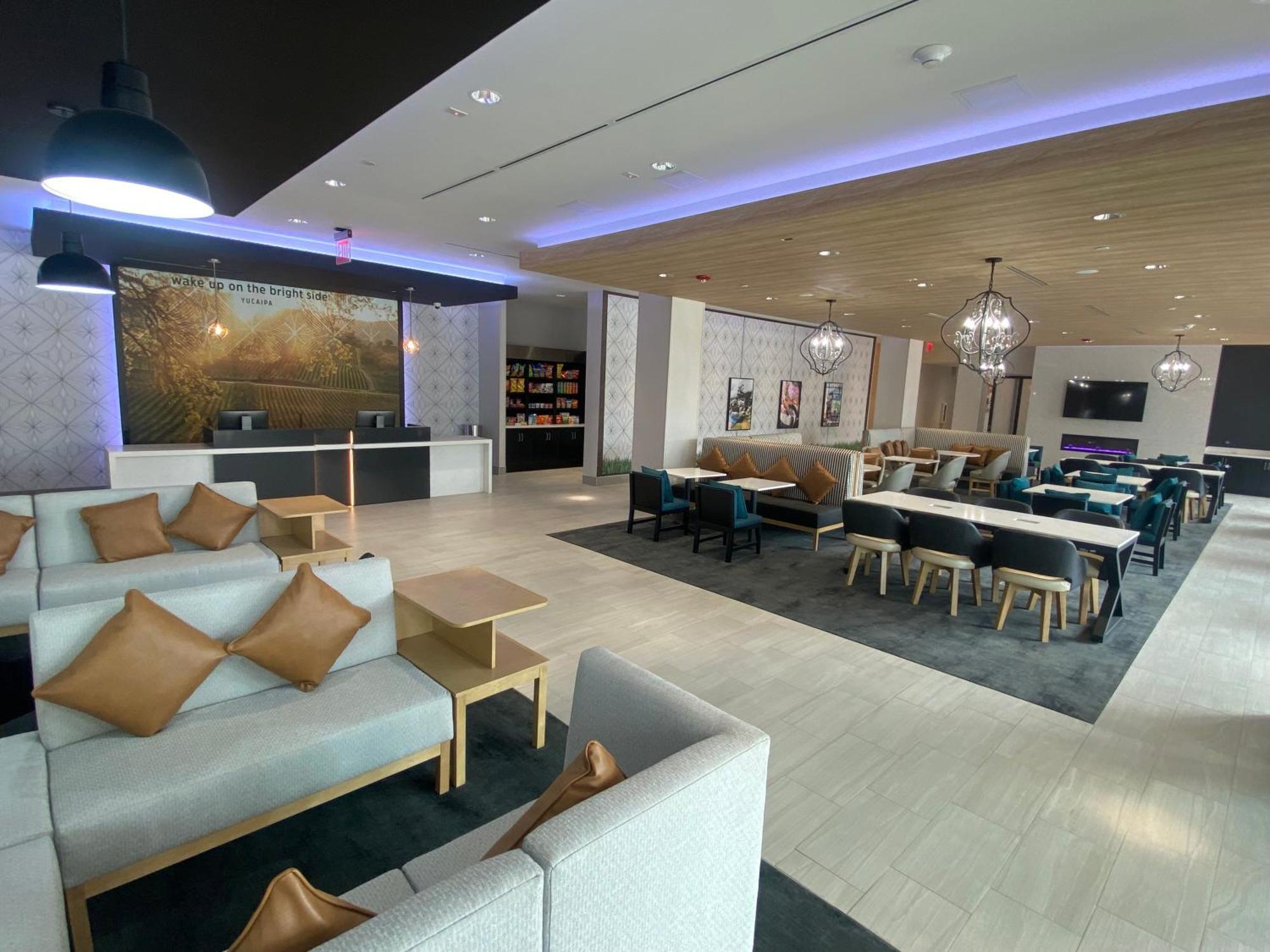 La Quinta Inn & Suites By Wyndham Yucaipa Bagian luar foto